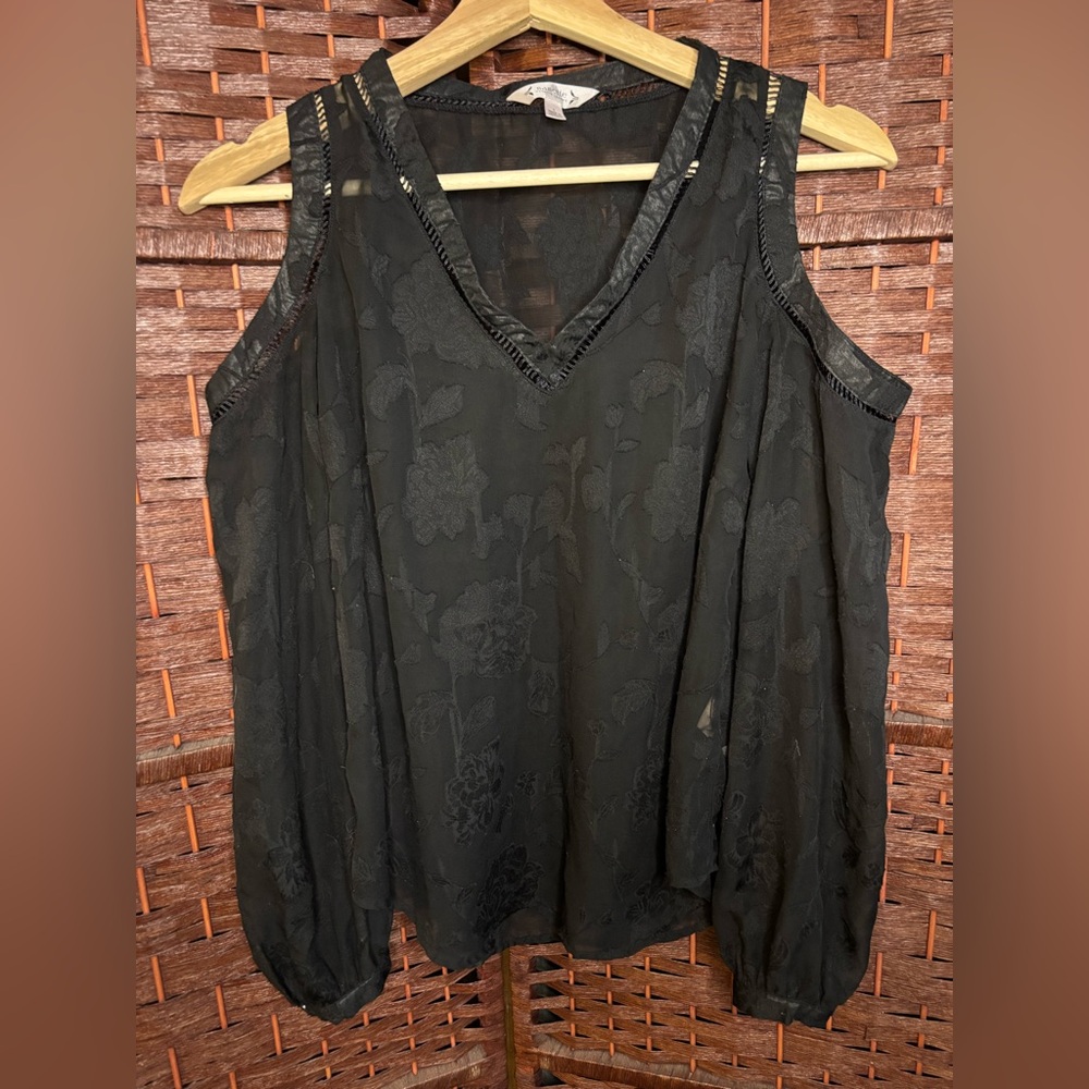 Nanette Lepore Black Floral Jacquard V-Neck Shoulder-less Blouse